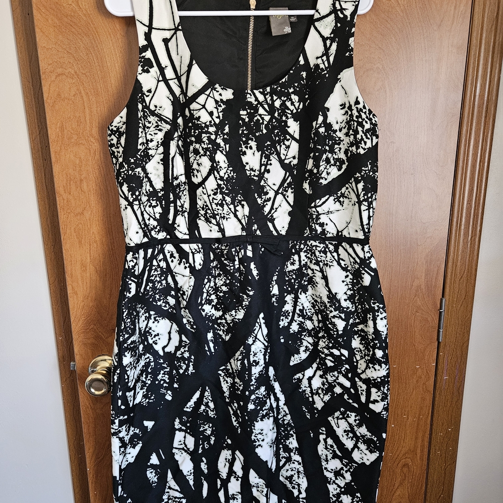 Taylor Black and White Tree Print Midi Dress